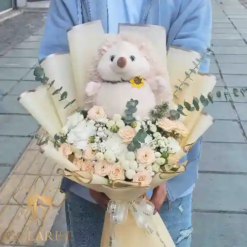 دسته گل و عروسک چیچک کد 2001905