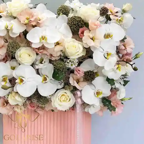 باکس گل لاکچری شایان کد14013036