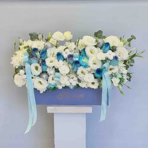 باکس گل افسونگر آبی و سفید کد 1401501