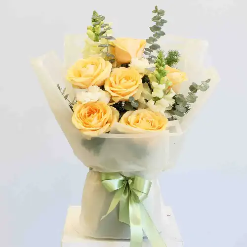 دسته گل رز آزین کد 1001501