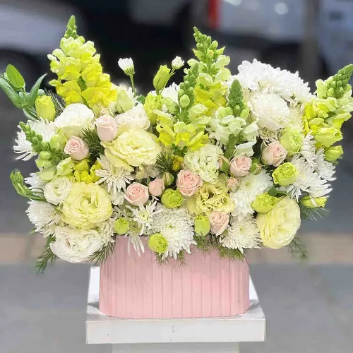 باکس گل نوازش عشق کد 2001303