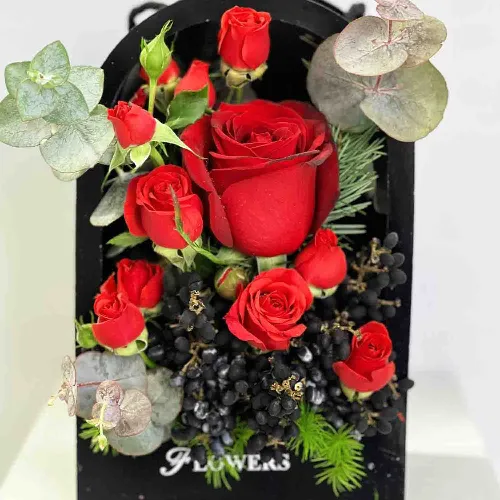 باکس گل دالان عشق کد 1401407