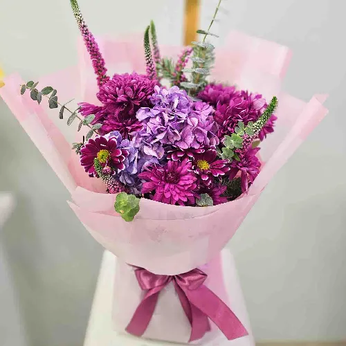 دسته گل ارغوان کد 1001702