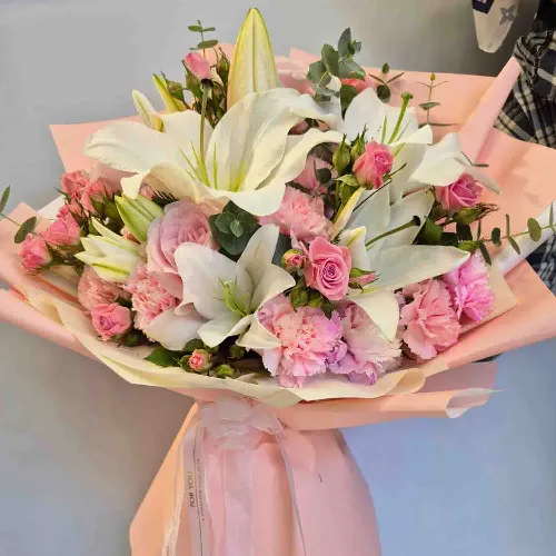 دسته گل لیلی کد 1002105