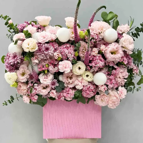 باکس گل و بادکنک پناه کد 1401508