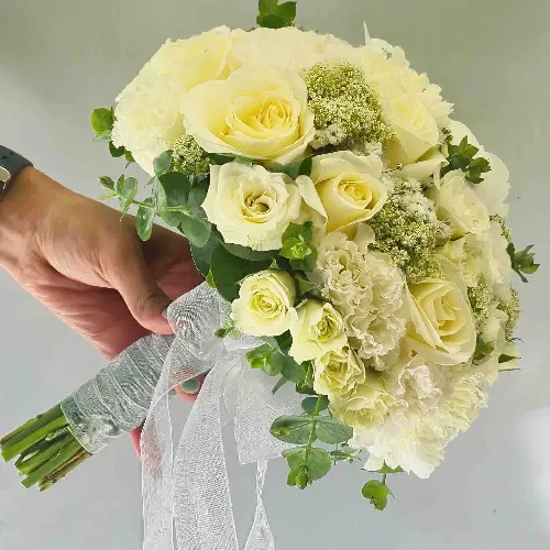 دسته گل عروس رویای پرنسس کد 1001007