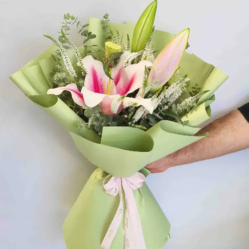 دسته گل لیلیوم نوید کد 10021010