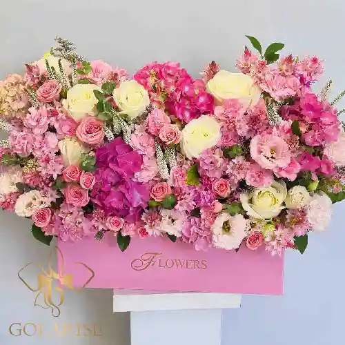 باکس گل تولد روشا کد 20010032