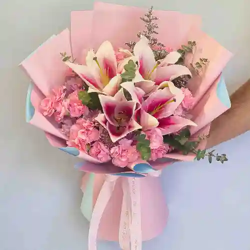 دسته گل لیلیوم حانا کد 10021012