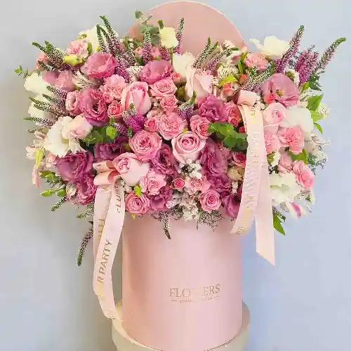 باکس گل تولد غزاله کد 20010031